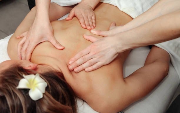 How Does a Four Hand Massage Double the Benefits of Traditional Massage?
