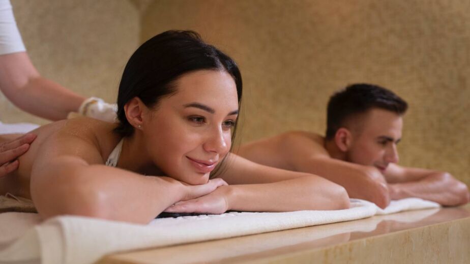 Couples-massage-Mitai