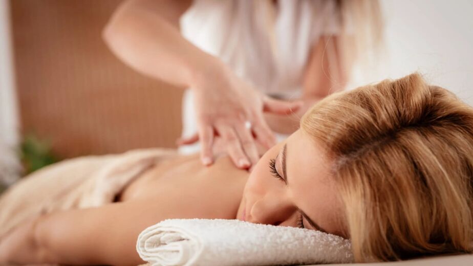 Home massage service in dubai