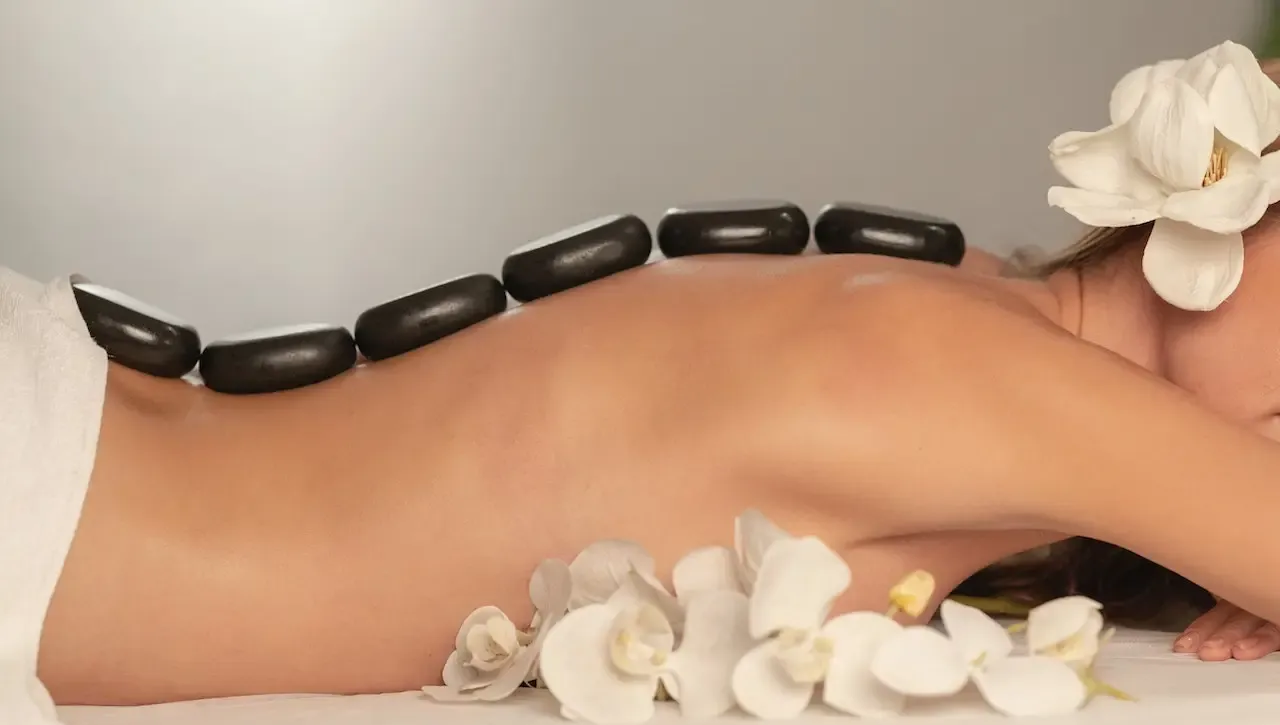 hot-stone-therapy