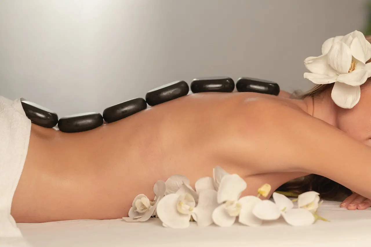 hot-stone-therapy